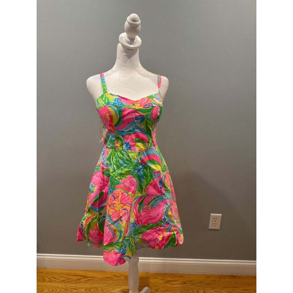 Lilly Pulitzer, Lilly Willow Dress in Multi So A-Peeling Pattern Size 6, NWT